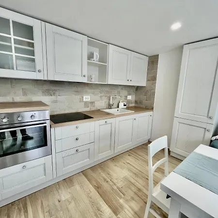 Il Bugi * 焦维纳佐